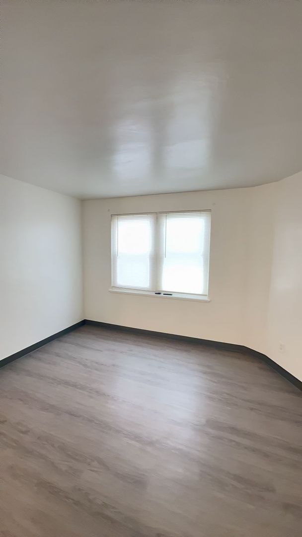 Parkhurst Apartments