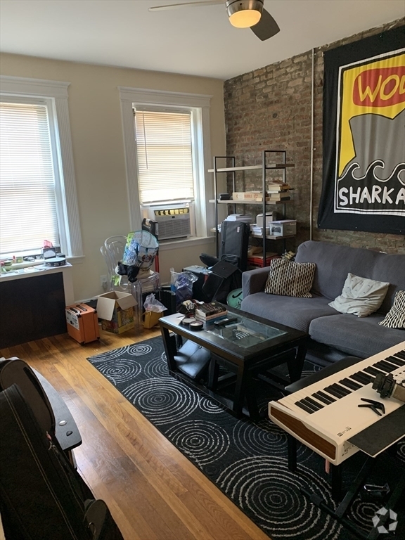 Building Photo - 39 Hemenway St Unit 23A Rental