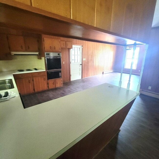 Photo - 216 Maxwell Dr