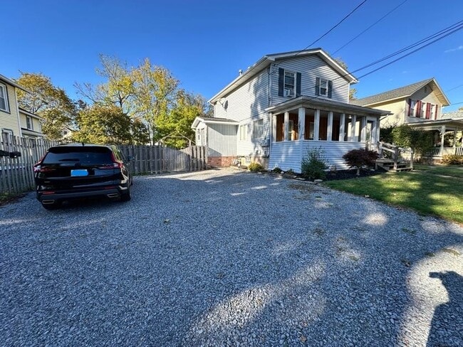 Dos plazas de aparcamiento - 28 Clark St Unidad Front