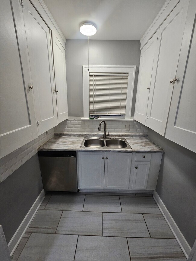 4280 E 124th St Unit 1