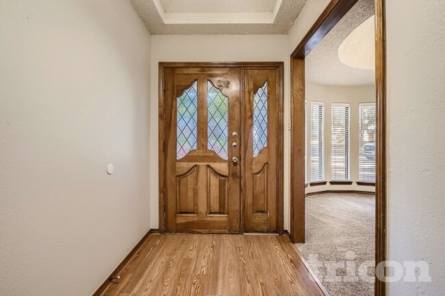 Photo - 736 Highland Crest Dr