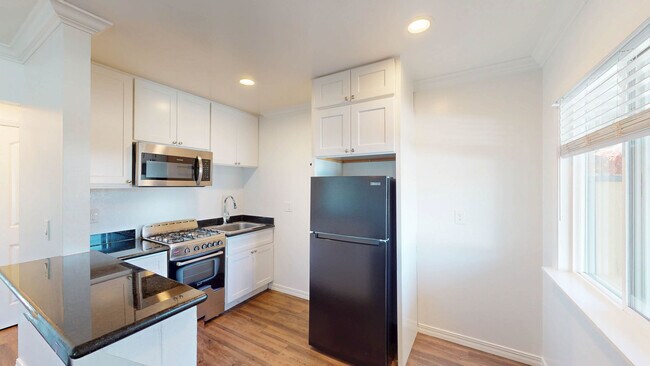 Photo - 15489 Marty Dr