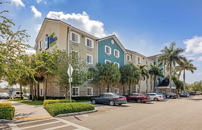 Building Photo - Furnished Studio-Fort Lauderdale - Airport... Rental