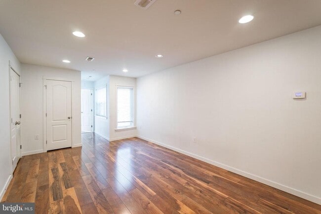 Photo - 132 S 46th St Unit B