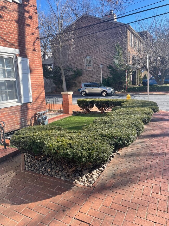 635 S Front St Unit 635 S Front St