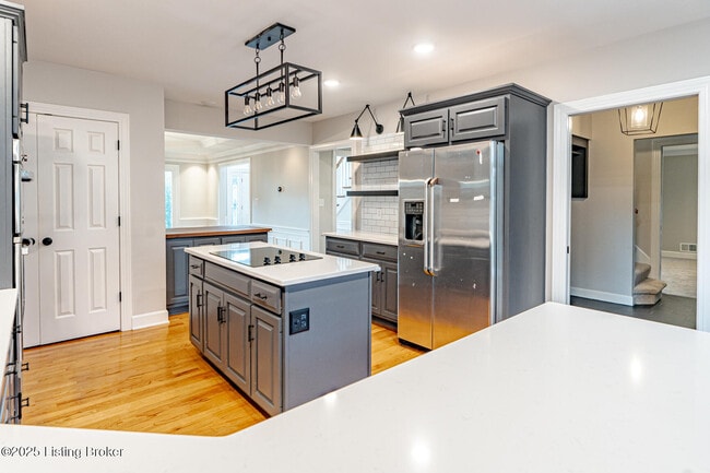 Photo - 838 Lake Forest Pkwy