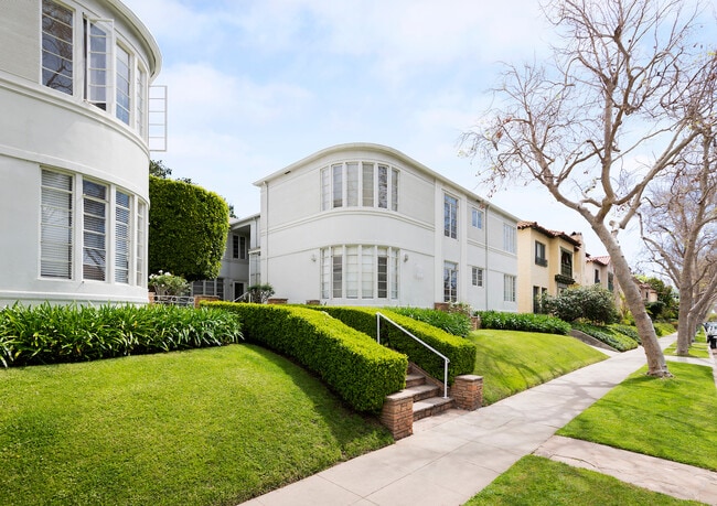 Photo - 154 N Sycamore Ave Unit 1