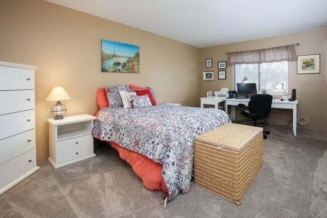 Photo - 56 Village Brook Ln Unit 7