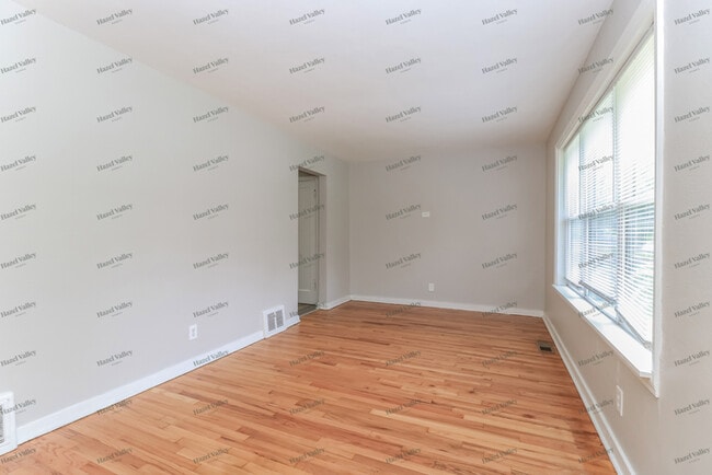 Photo - 230 S Marguerite Ave