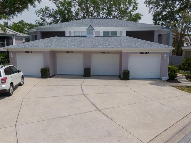 Building Photo - 5609 Sheffield Greene Cir Unit 5609