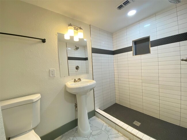 Photo - 2305 55th St Unit 1