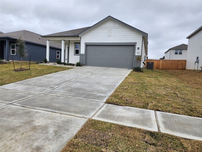 Photo - 31306 Gayle Prairie Oaks St