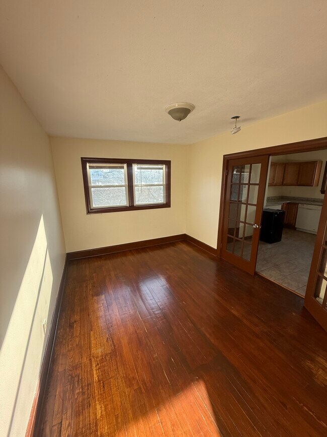 Photo - 569 Main St Unit 2