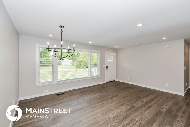 Photo - 704 Marswen Dr