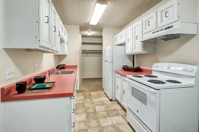 Quiet Creek Apartments - Kitchen - Quiet Creek Rental