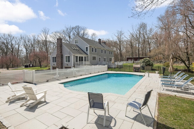 Photo - 784 Smith Ridge Rd House
