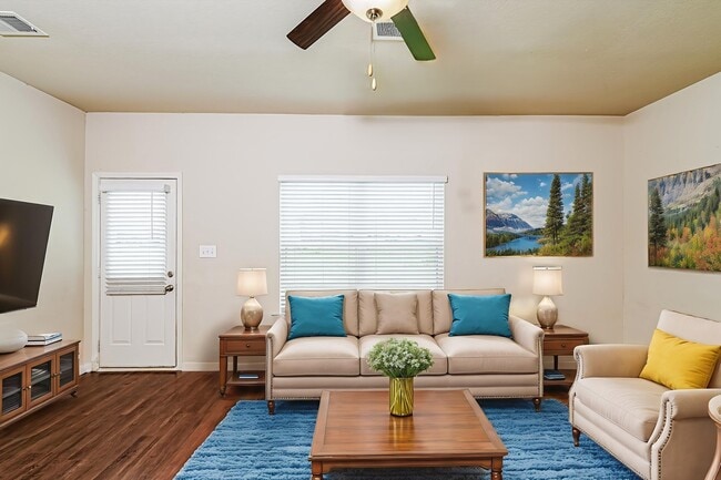 Photo - 8059 Hagood St