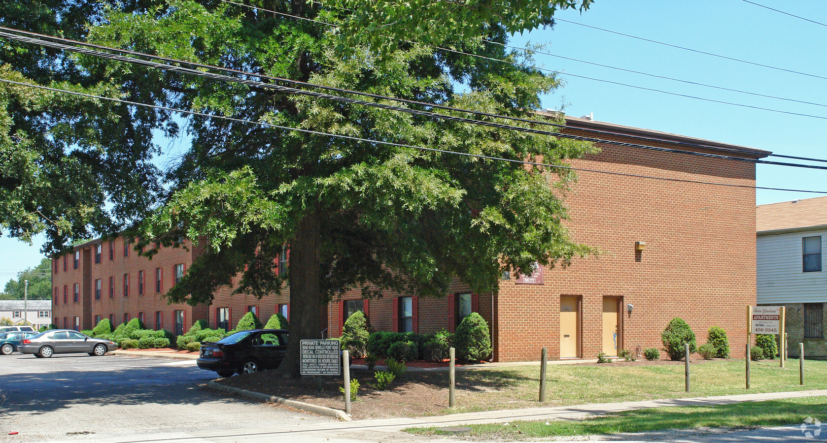 Twin Gardens Apartments - Twin Gardens Apartments