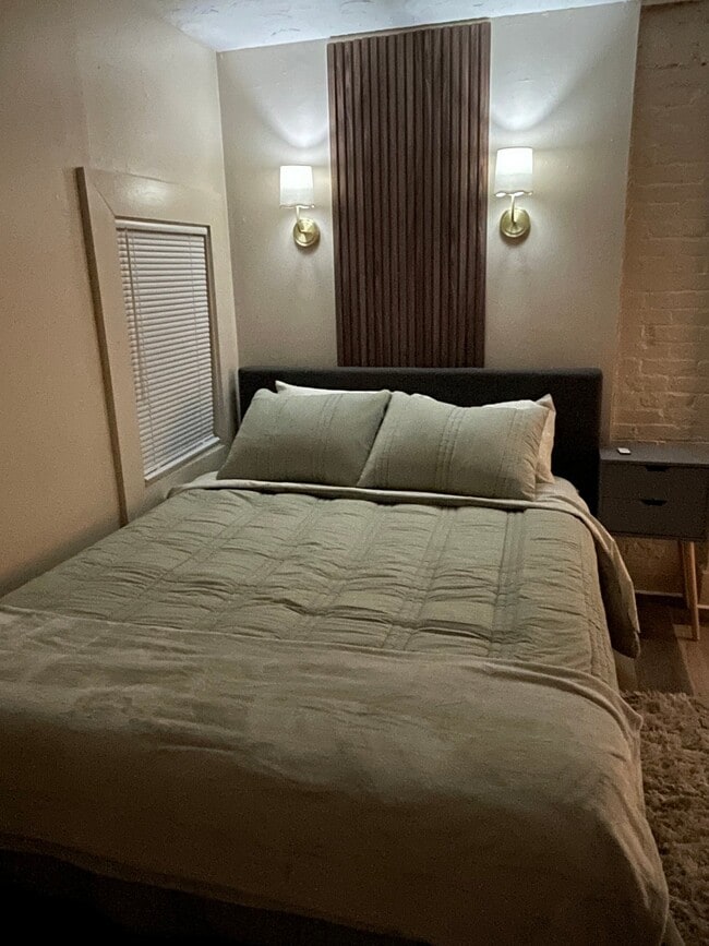 1 Horton Pl Unit 1