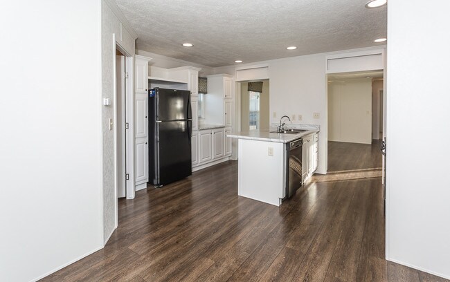 Photo - Holiday Village - Manufactured Home Community