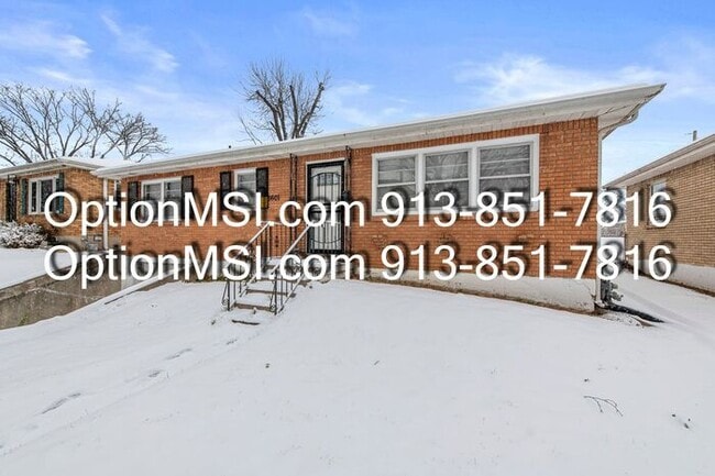 Photo - Charming Updated Home in a Convenient KC Location!
