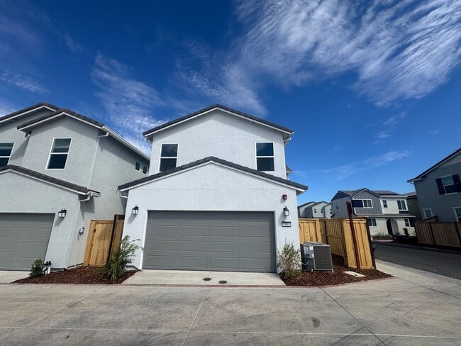 Photo - 2914 Skyward Ln