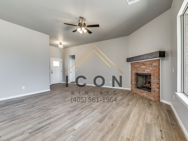 Photo - 713 Cottontail Way