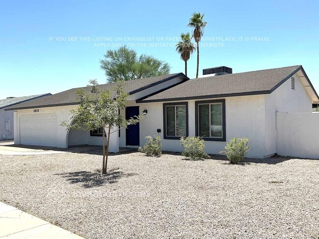 Photo - 1923 W Portobello Ave