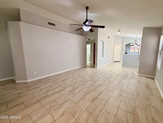 Photo - 4019 W Fallen Leaf Ln