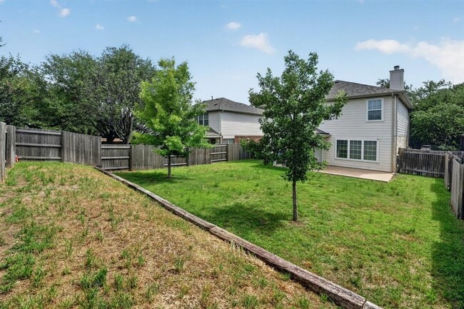 Photo - 816 Rusk Rd