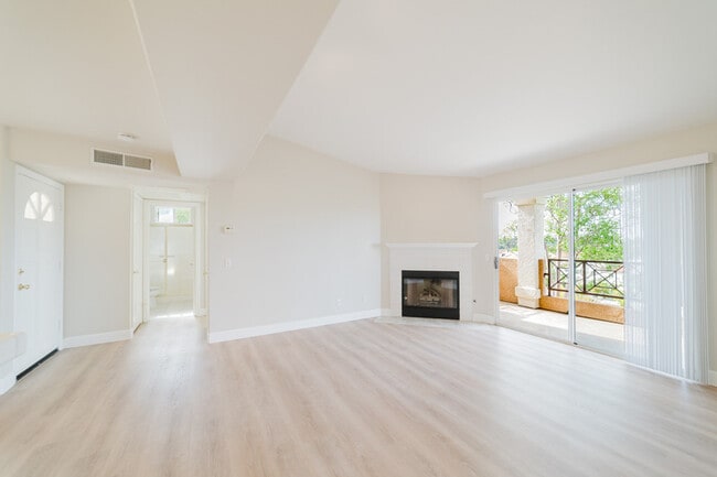 Photo - 7001 Ballena Way Unit #32