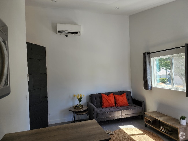 Building Photo - 6653 Melba Ave Unit 2 Rental