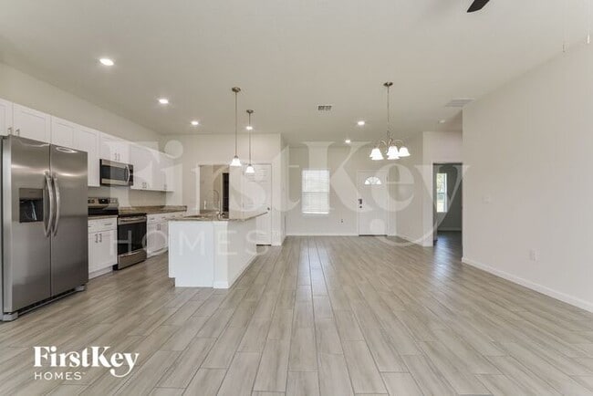 Photo - 830 Gila Way