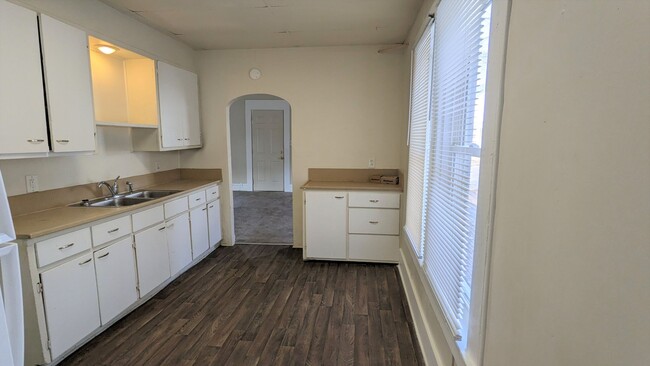 Photo - 247 W. Southern. large 2 bedroom house