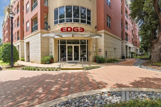 Building Photo - 300 St Joseph Pkwy Unit 309