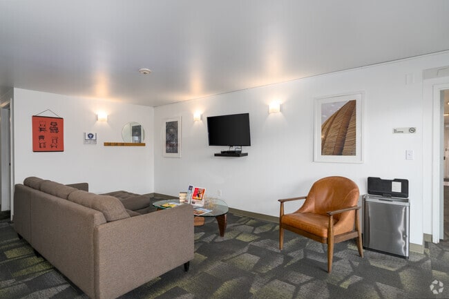 Building Photo - Altura