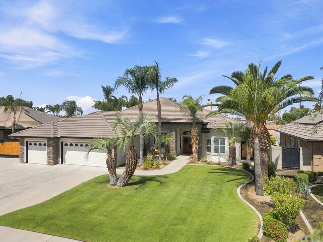 14728 Redwood Springs Dr