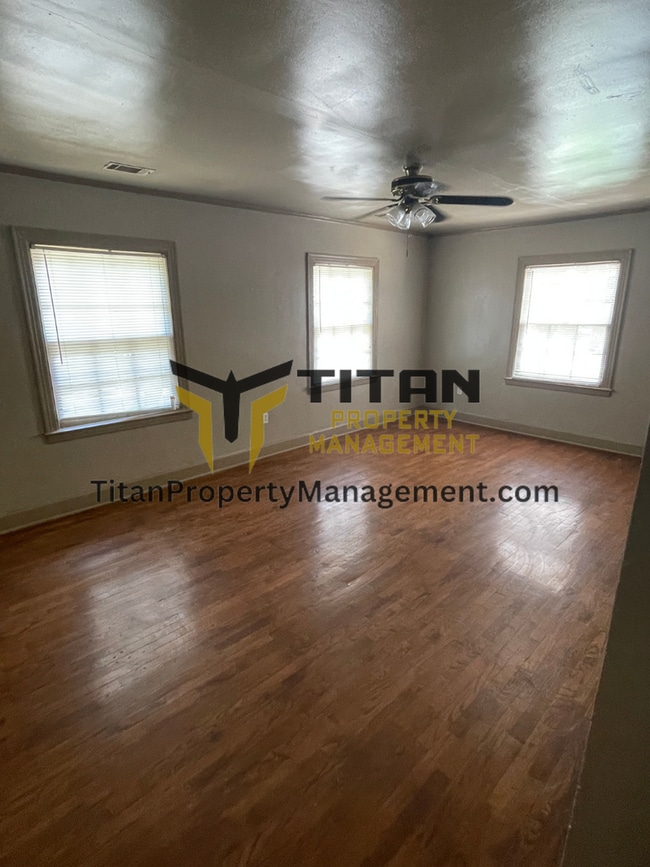 Photo - Charming Downtown Apartment Unidad 408 W Sevier St. Apt 3