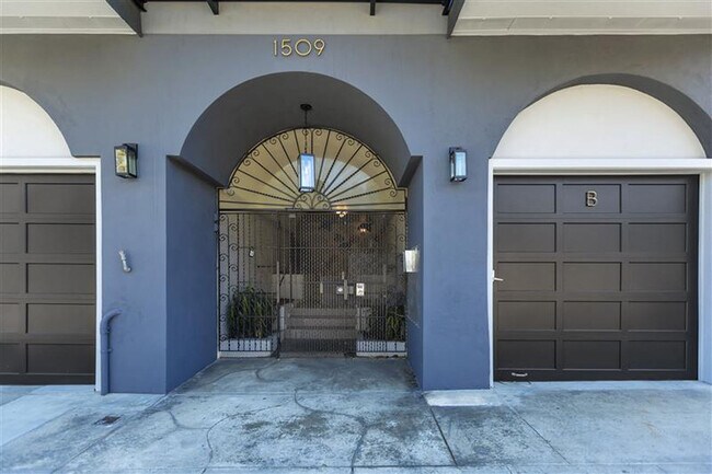 1509 Golden Gate