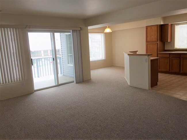 Photo - 2305 W Woodin Ave