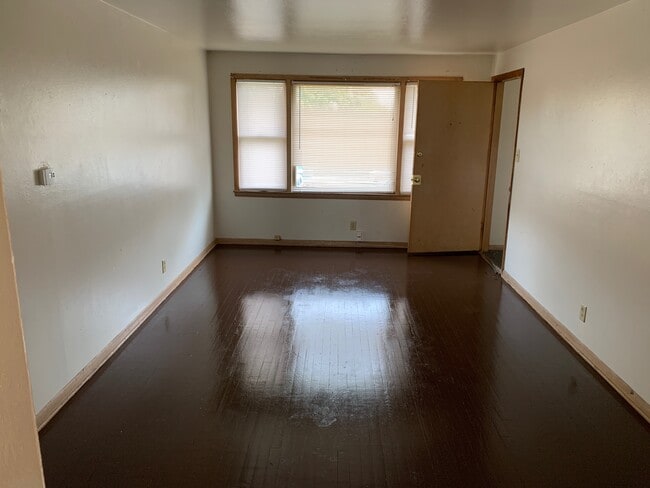 Photo - 9015 W Bender Ave Unidad #4