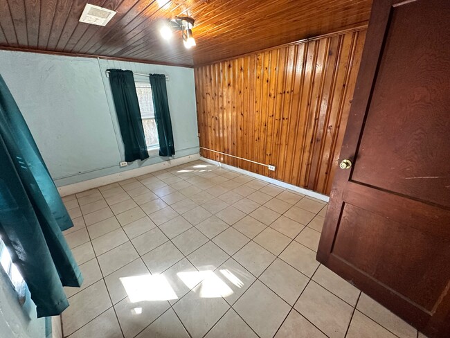 Photo - 1755 Ashville Rd