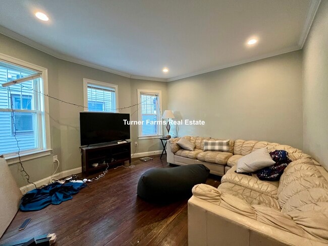 Photo - 47 Beech Glen St Unit #2