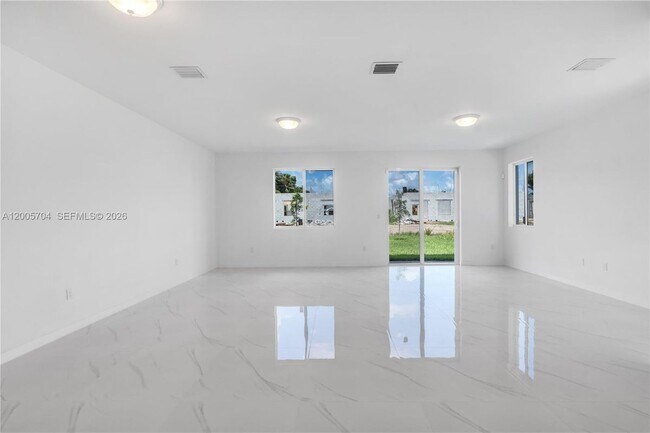 Photo - 22431 SW 125th Ave Unit 19b