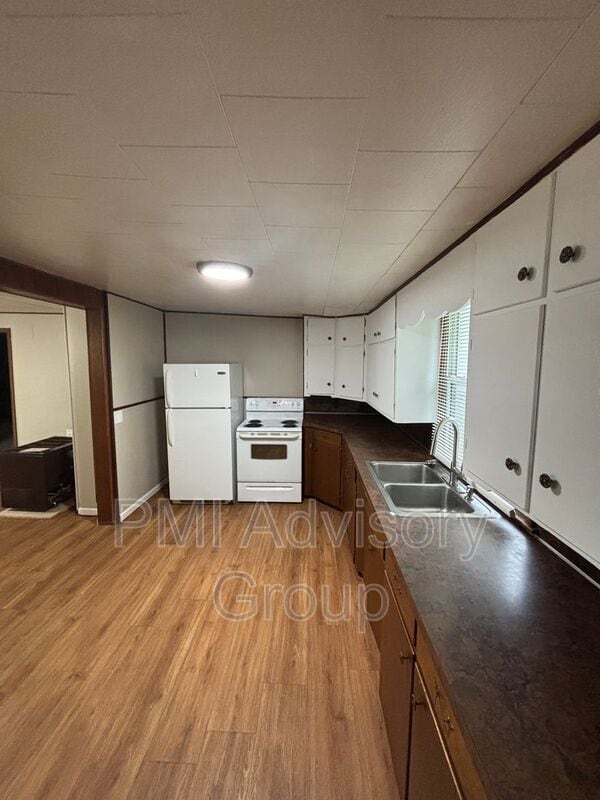 Photo - 804 Holliday St