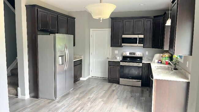 Photo - 1208 Gemstone Pointe Dr