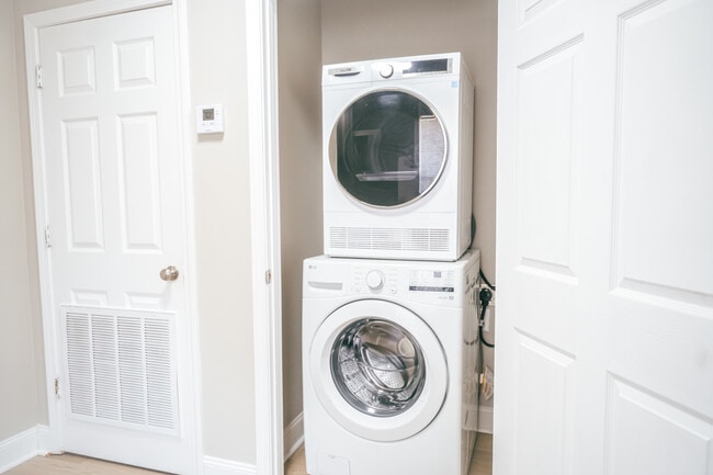 Photo - Magnolia Trace