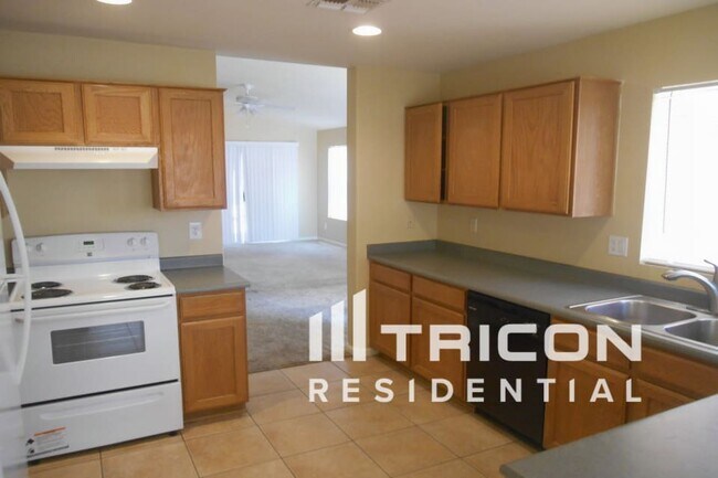 Photo - 7368 W Flynn Ln