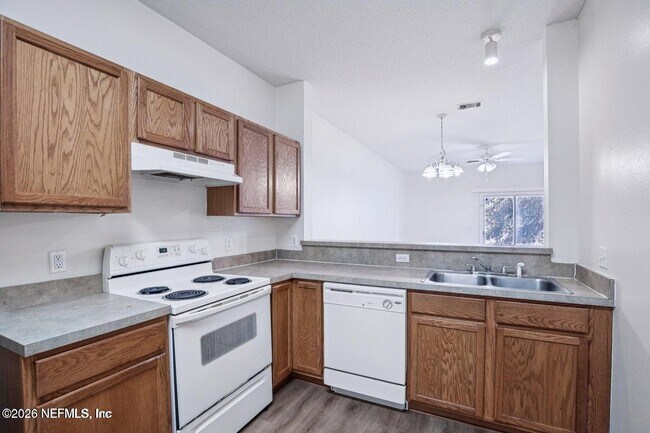 Photo - 7818 Melvin Rd